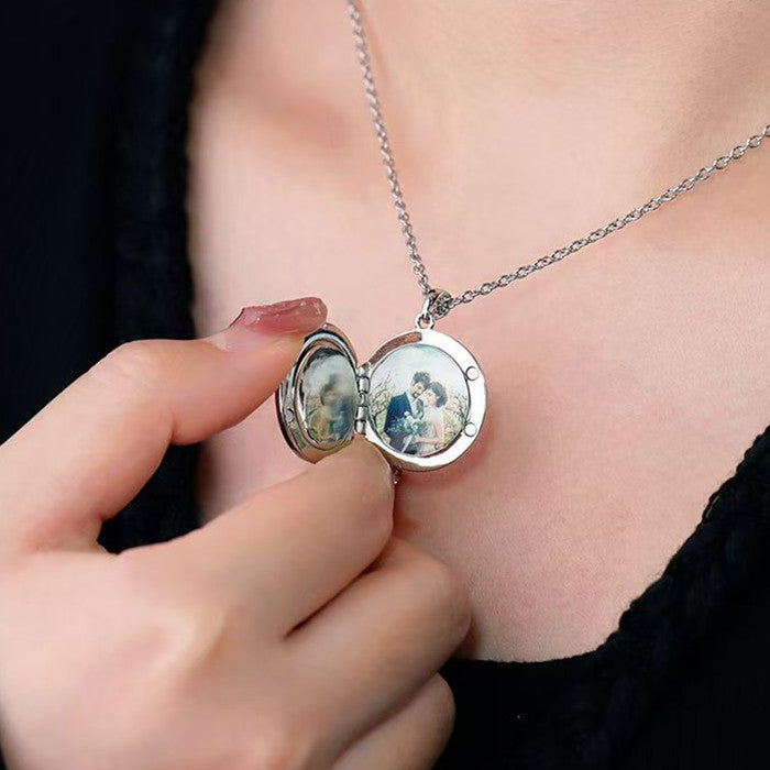 Circle Interlayer Pendant Locket Necklace(2 Photos)-L006